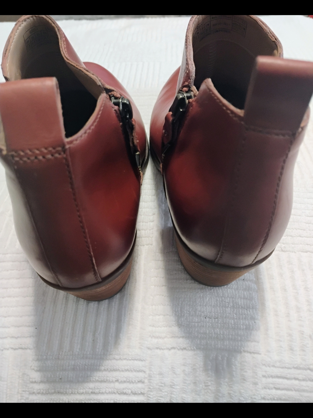 Vionic Cecily Leather Ankle Boots Women's 7.5 Cognac Brown Side Zips - Picture 11 of 13